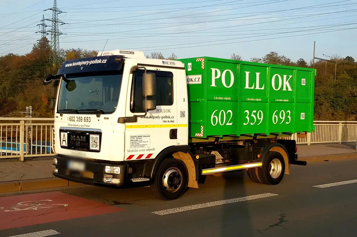 Kontejnery-Pollok